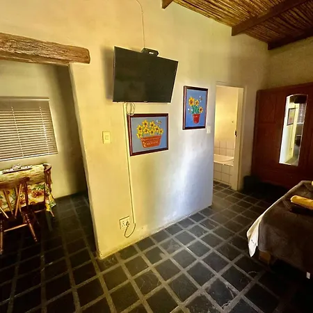 Kranskloof Country Lodge Oudtshoorn Exterior photo