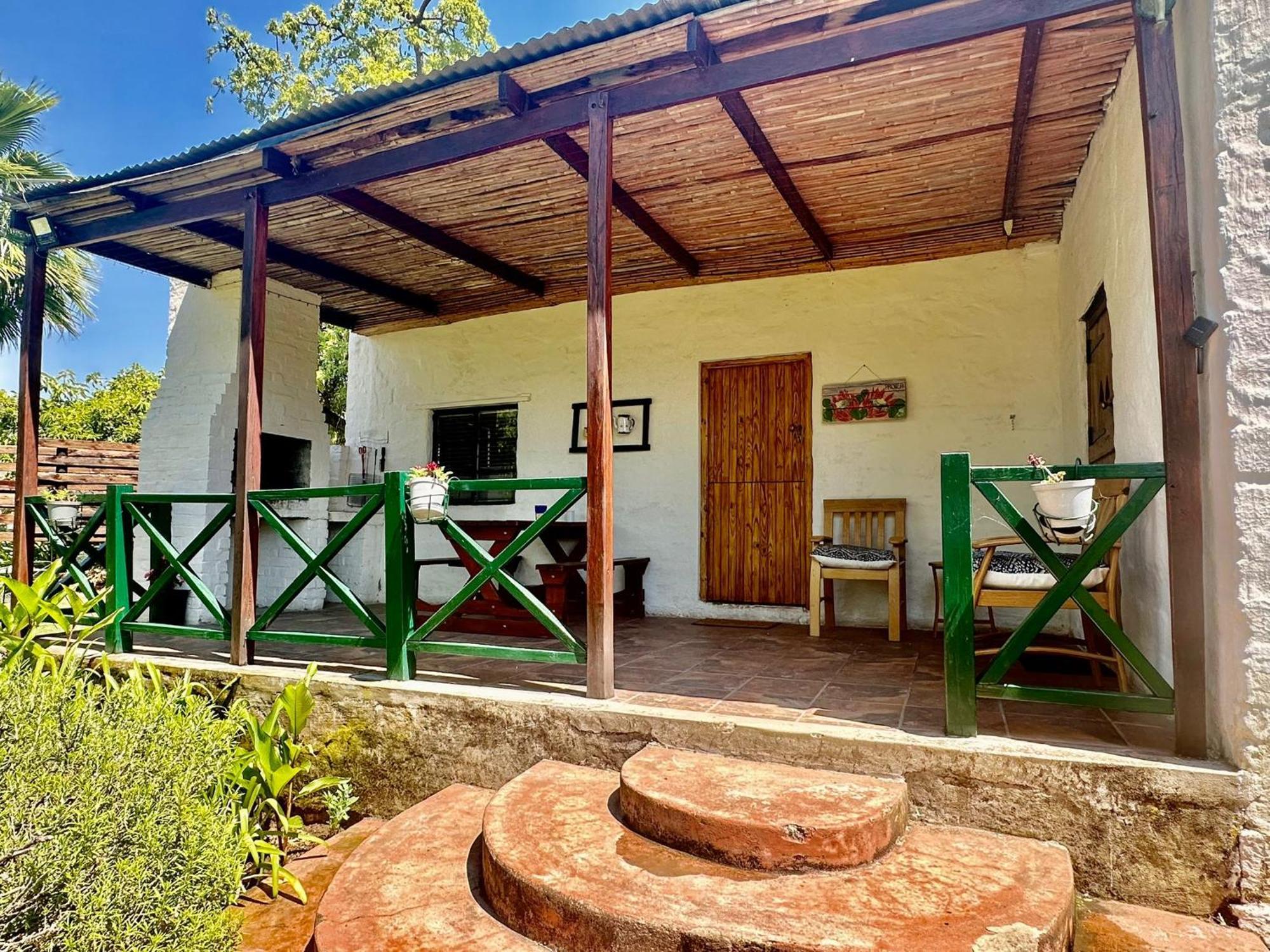 Kranskloof Country Lodge *